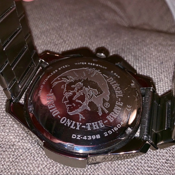 Diesel DZ4398 Men’s Ironside Watch - Picture 4 of 4